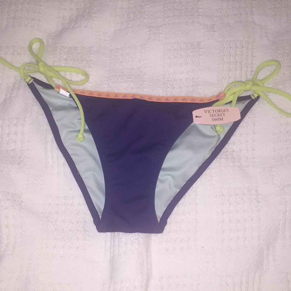 Victoria’s Secret bikini bottom brand new!